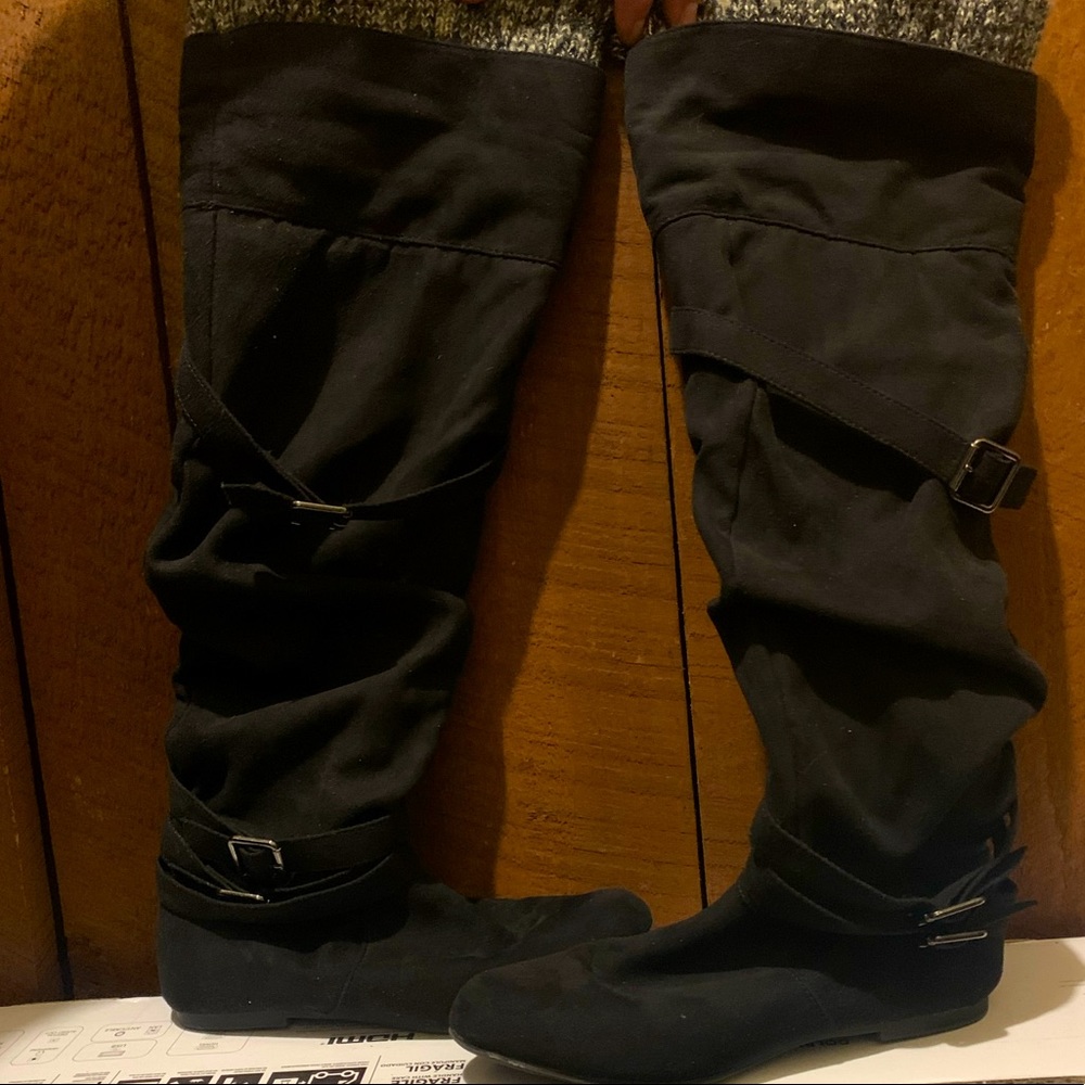 Tall over the knee style sweater boots